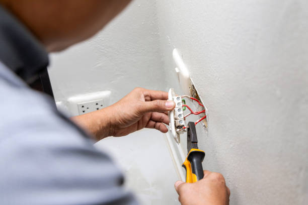 Best Commercial Electrician Services  in Narragansett Pier, RI