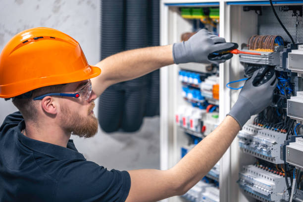 Best Circuit Breaker Repair  in Narragansett Pier, RI